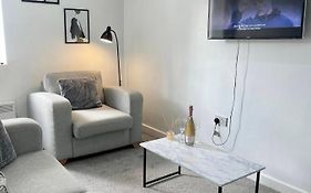 2 Bed Apartment In Bham City Centre W Parking