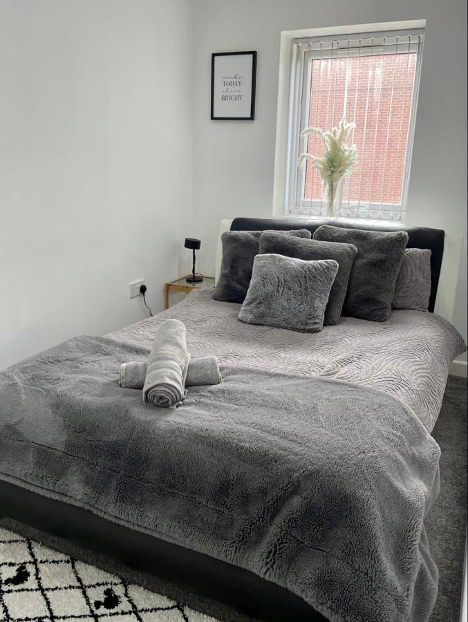 2 Bed Apartment In Bham City Centre W Parking Birmingham Exterior photo